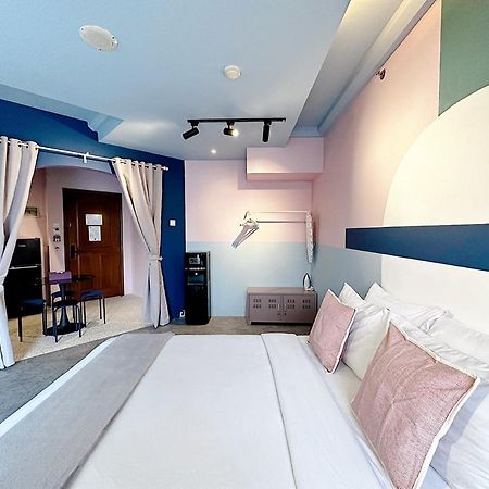 Youre At - The Majesty Apartment Бандунг Екстериор снимка