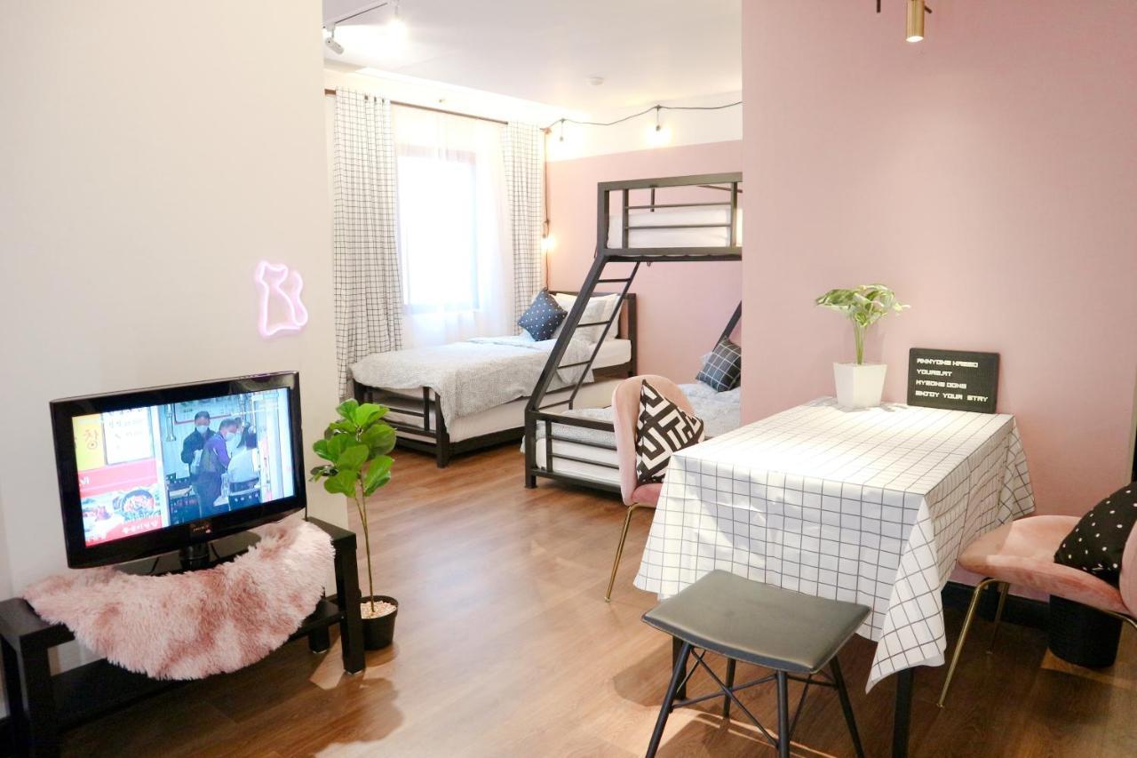 Youre At - The Majesty Apartment Бандунг Екстериор снимка
