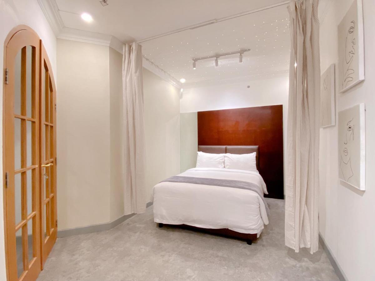 Youre At - The Majesty Apartment Бандунг Екстериор снимка